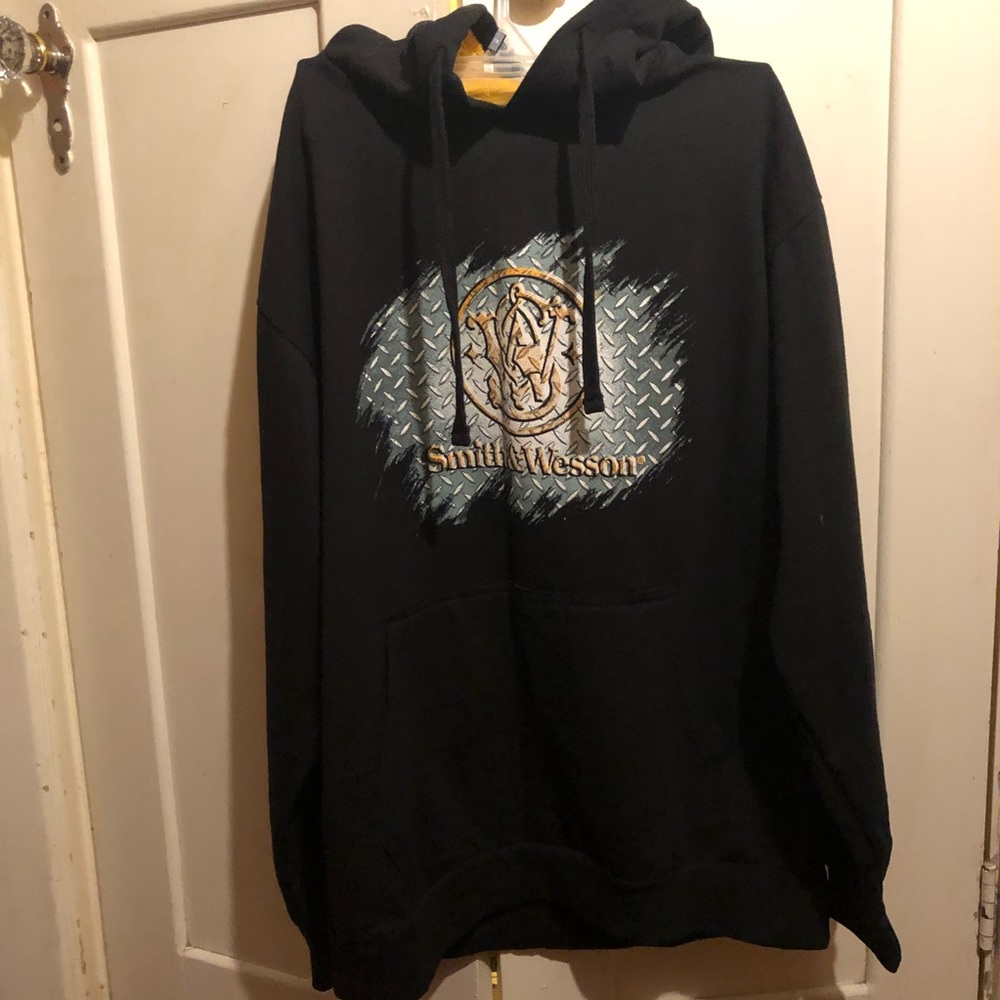 Smith & Wesson by Antler Creek Hoodie Large